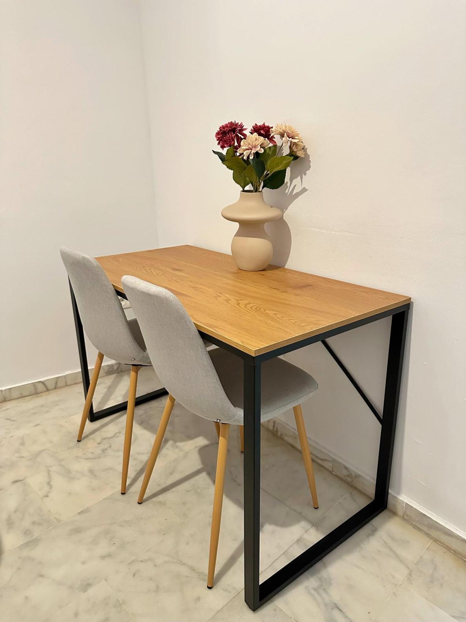 Apartment Modern - Luxe Queen Bed - Walk To Isla Magica Sevilla