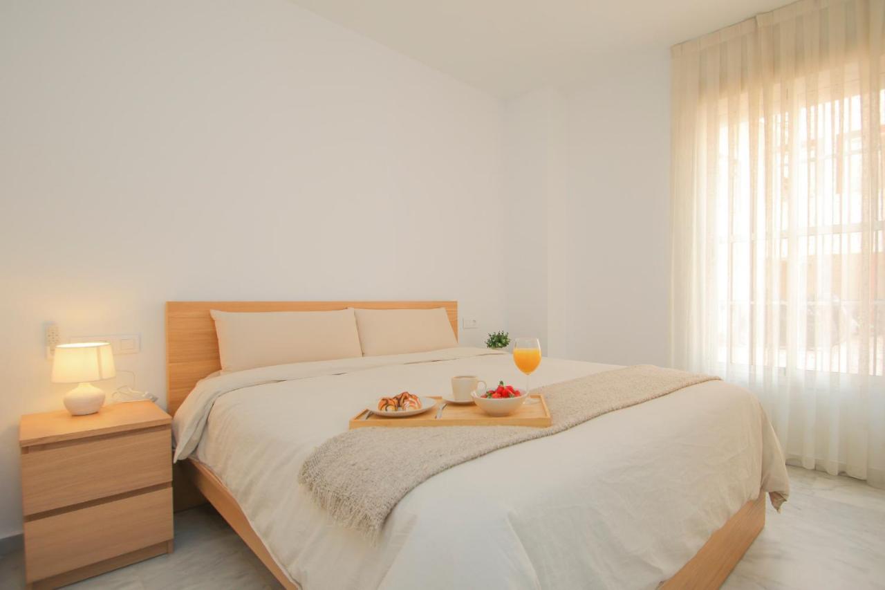 Modern - Luxe Queen Bed - Walk To Isla Magica Appartement Séville